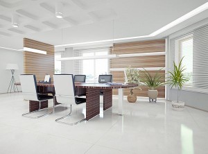 Abbildung: helles, ergonomisches Büro