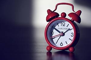 Artikelgrafik: Zeitmanagement im Büro