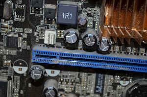 Abbildung: Staub im Computer Abbildung: Staub im Computer